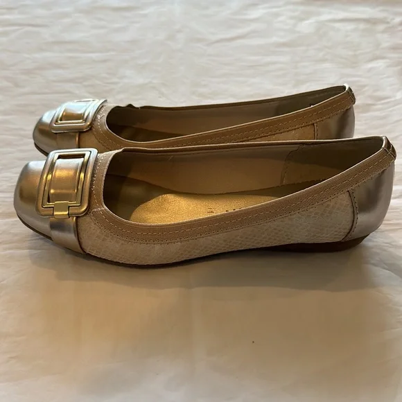 Anne Klein Women Flats Taupe Shoes Size 7.5 - Picture 2 of 8